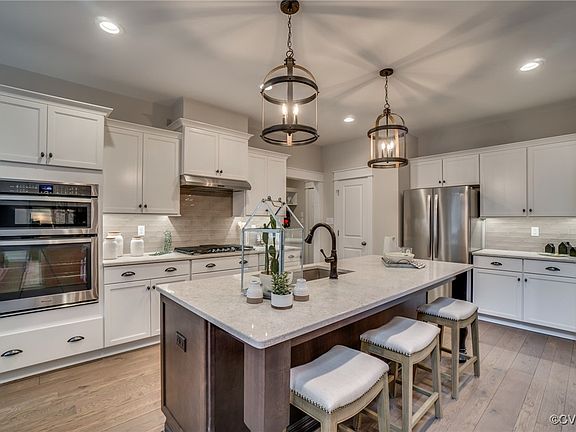 3rd image of 9413 Kinnerton Dr