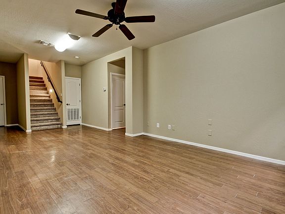 5th image of 7215 W Darrow St
