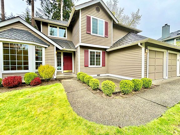 2nd image of 23436 NE 28th Pl