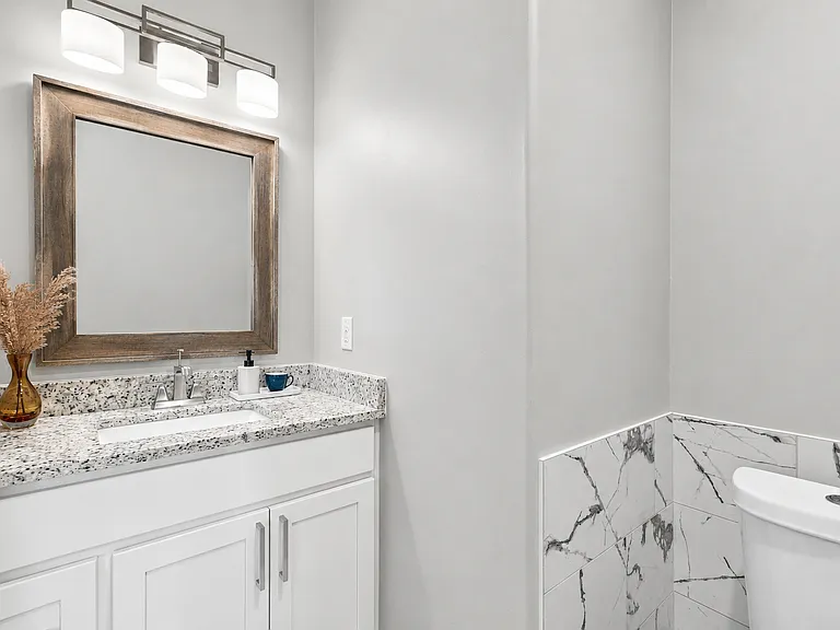 1095 Sage Rd — Photo 16