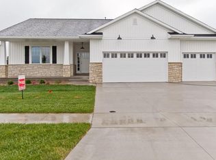 1064 Alexis Ct, Marion, IA 52302