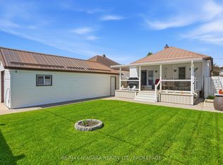 270 McAlpine Ave S, Welland, ON L3B1T9