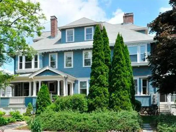 308 Cabot St, Newton, MA 02460