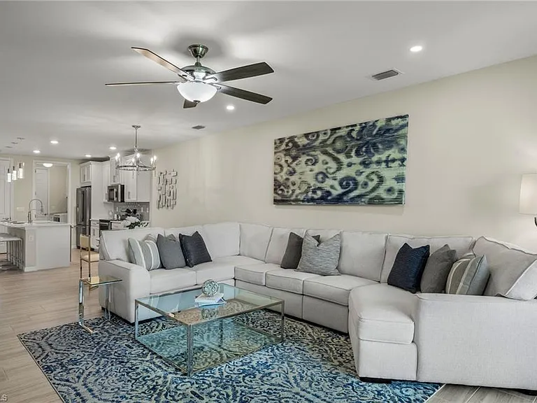 14680 Edgewater Cir — Photo 11