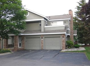 6602 Embers Ct #1, West Bloomfield, MI 48322