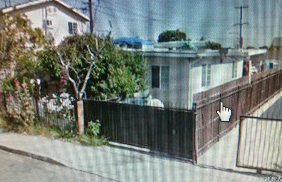 1st image of 1452 E 89th St