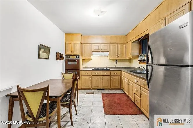 713 Lincoln Dr — Photo 19