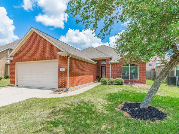 4613 Meadow Way Dr, Deer Park, TX 77536