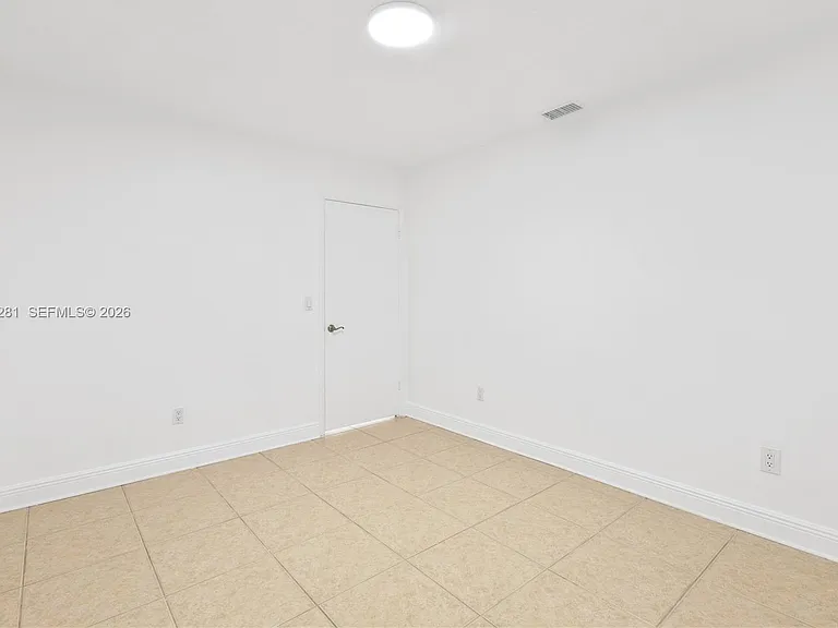 5770 SW 55th St — Photo 30