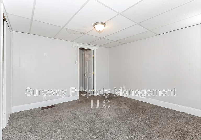 15 Marshall Ave — Photo 14