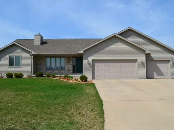 3325 Sitka St, Green Bay, WI 54311
