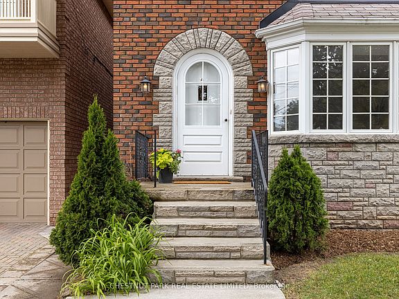 4th image of 4 Roxville Ave