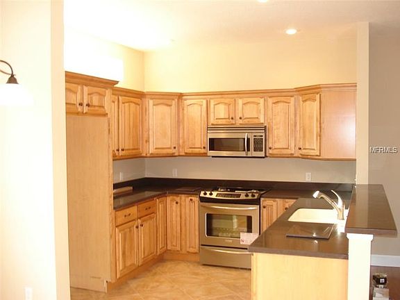 2nd image of 43 E Spruce St