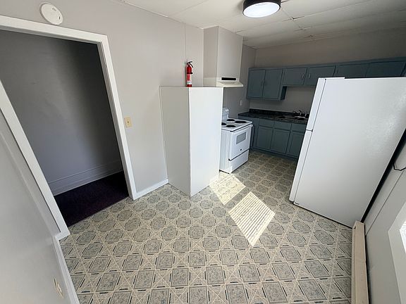 4th image of 524 Baldwin Ave #2