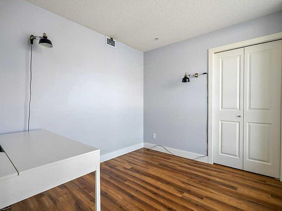 4th image of 77 W Spruce Pl SW #1804