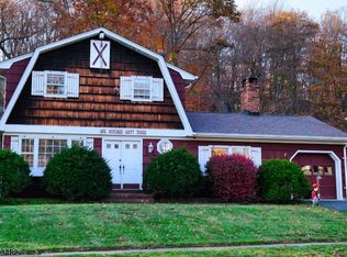 163 Reeve Ave, Bloomingdale, NJ 07403