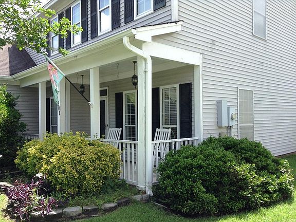 4th image of 302 Thomaston Ave