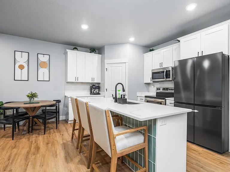 1161 N 550 W #108 — Photo 7