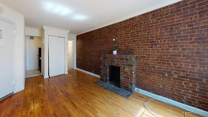 Rented by Bond New York | media 2