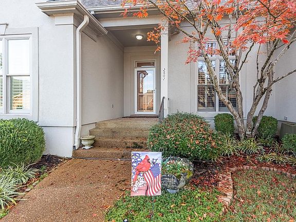 2nd image of 2502 Eagleridge Ln