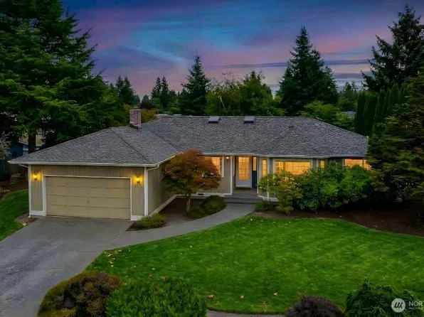 21527 26th Avenue W, Brier, WA 98036