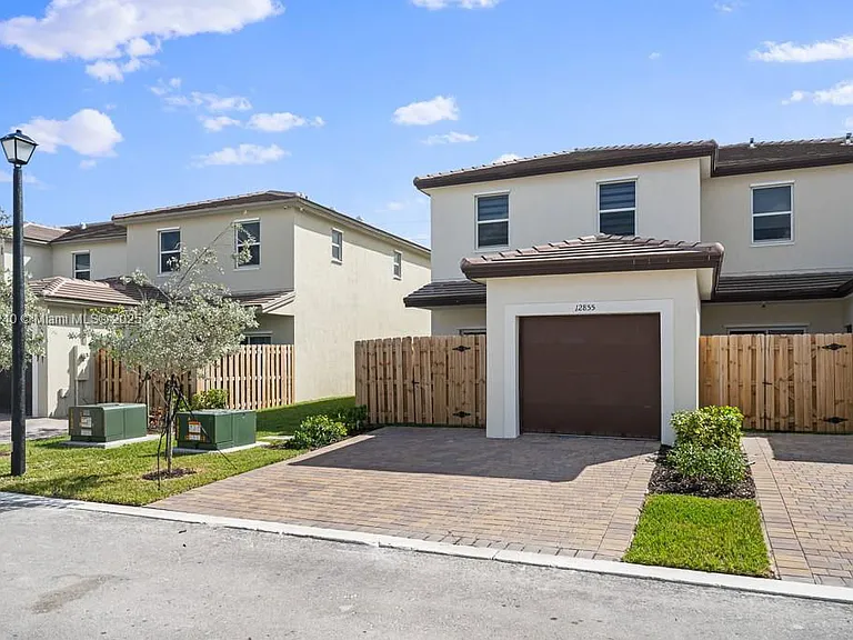12846 SW 243rd St — Photo 3
