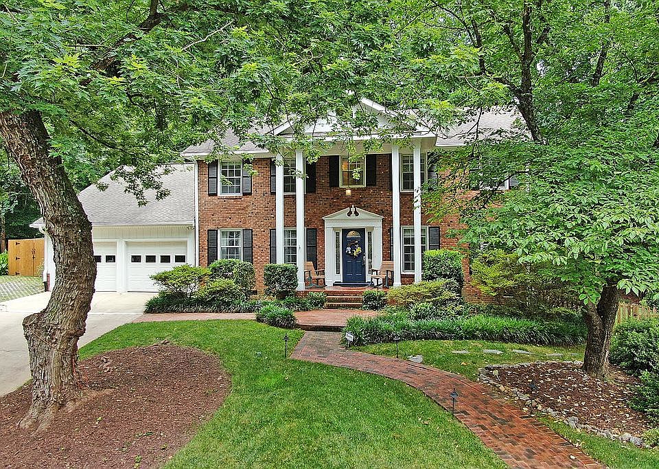 Completely renovated 2-story