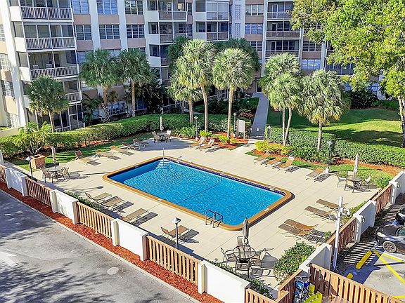 4th image of 10777 W Sample Road #711