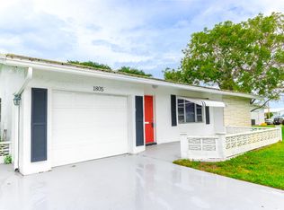 1805 SW Roma Way, Boynton Beach, FL 33426