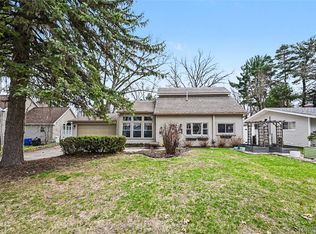 937 Marvell Pl, Waterford, MI 48327