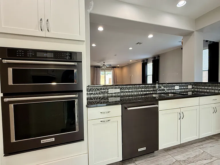 9464 W Fallen Leaf Ln — Photo 11