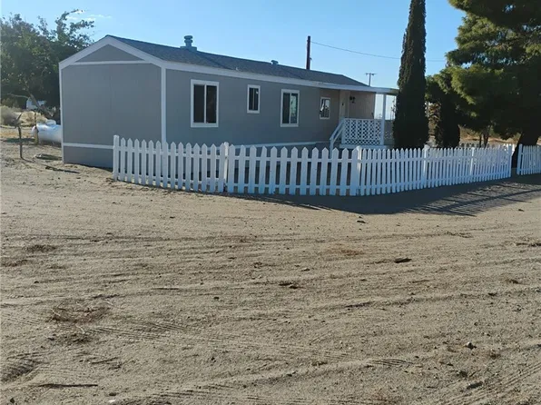 2949 Sacramento Rd, Phelan, CA 92371