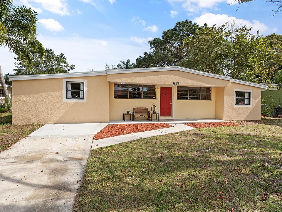 1st image of 817 Glenmore Cir