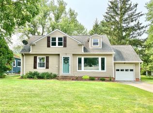 4940 Anderson Rd, Lyndhurst, OH 44124