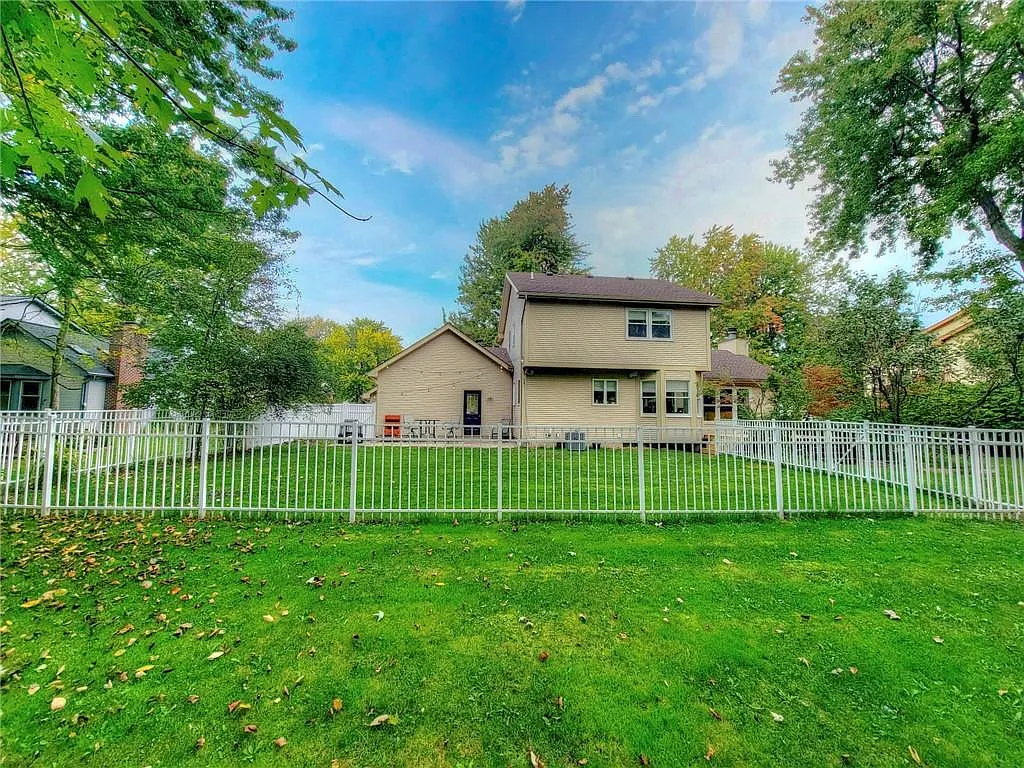 Building Photo - 545 Galbro Cir