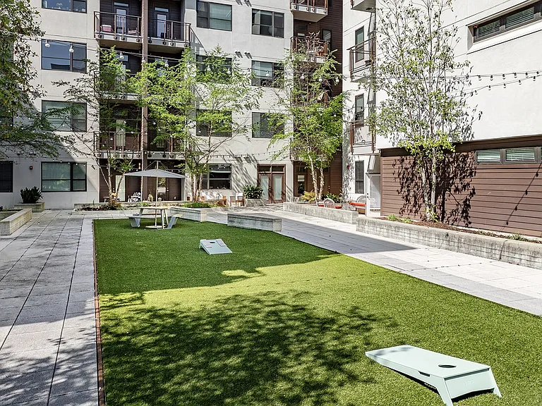 North and Line Apartments — Photo 33