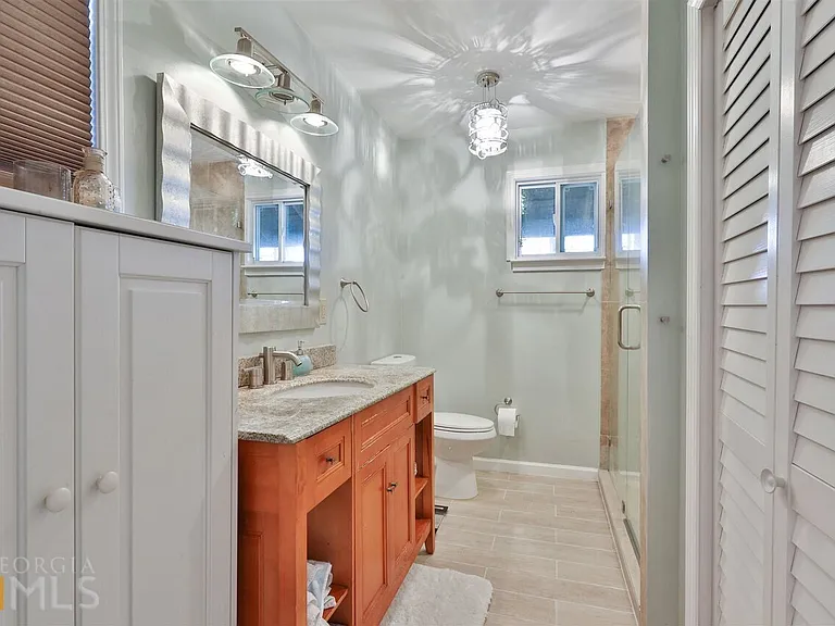 13 Northlake Dr #13 — Photo 24