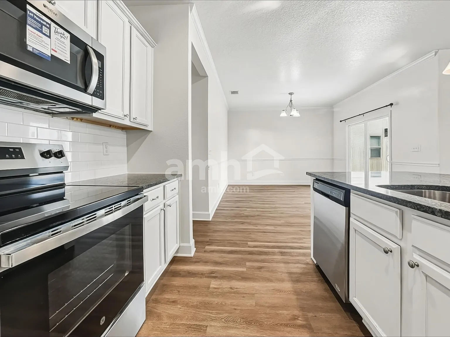 4 bed, 3.0 bath, 2193 sqft, $2,435 — Photo 4
