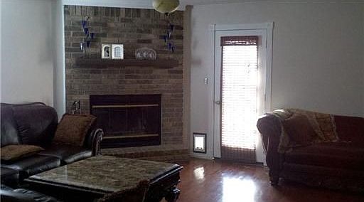 2nd image of 1919 Timber Oaks Ln