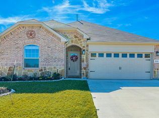 1240 Almond Rd, Azle, TX 76020