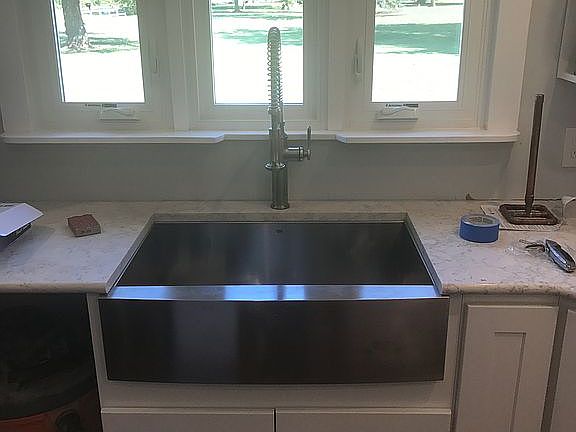Farm sink 