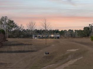 27705 Oakberry Ct, Robertsdale, AL 36567