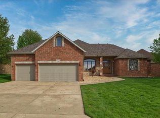 4838 S Montrose Pl, Springfield, MO 65810