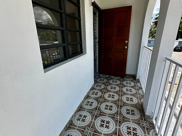 12 12 #10 — Photo 3
