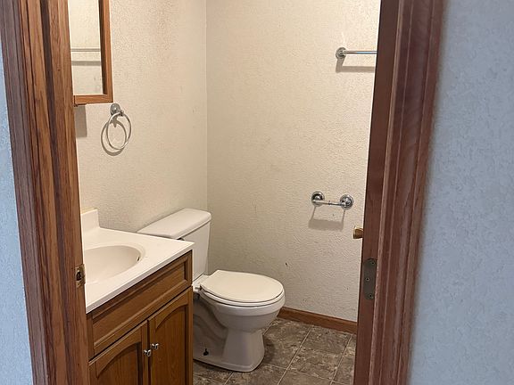 3rd image of 1422 Tower Ave #2