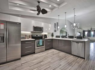 4220 Looking Glass Ln APT 4, Naples, FL 34112