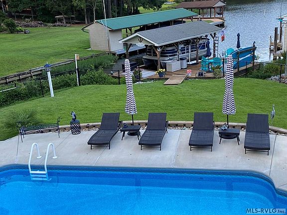 2nd image of 476 Wildwood Cir