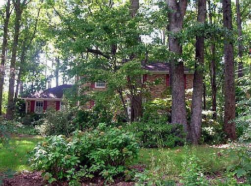 1st image of 3880 Parkcrest Dr NE
