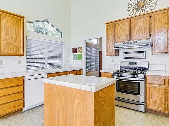 5th image of 5419 Yorba Linda Ct
