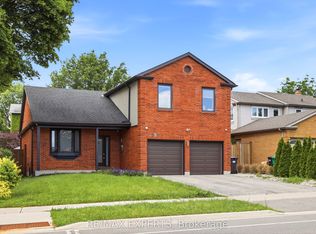 3656 Sawmill Valley Dr, Mississauga, ON L5L2P6